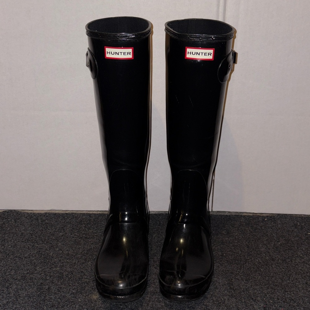 Hunter Women's Glossy Black Tall Rain Boots - Picture 2 of 5
